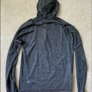 Lululemon Men’s Quarterzip!